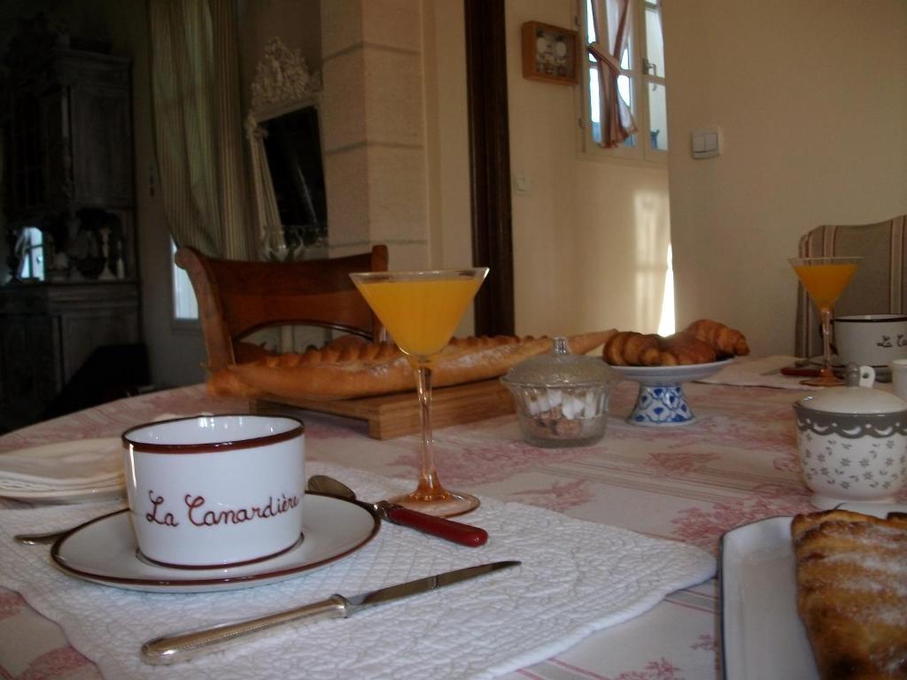 Ferme De La Canardiere Chantilly Bagian luar foto